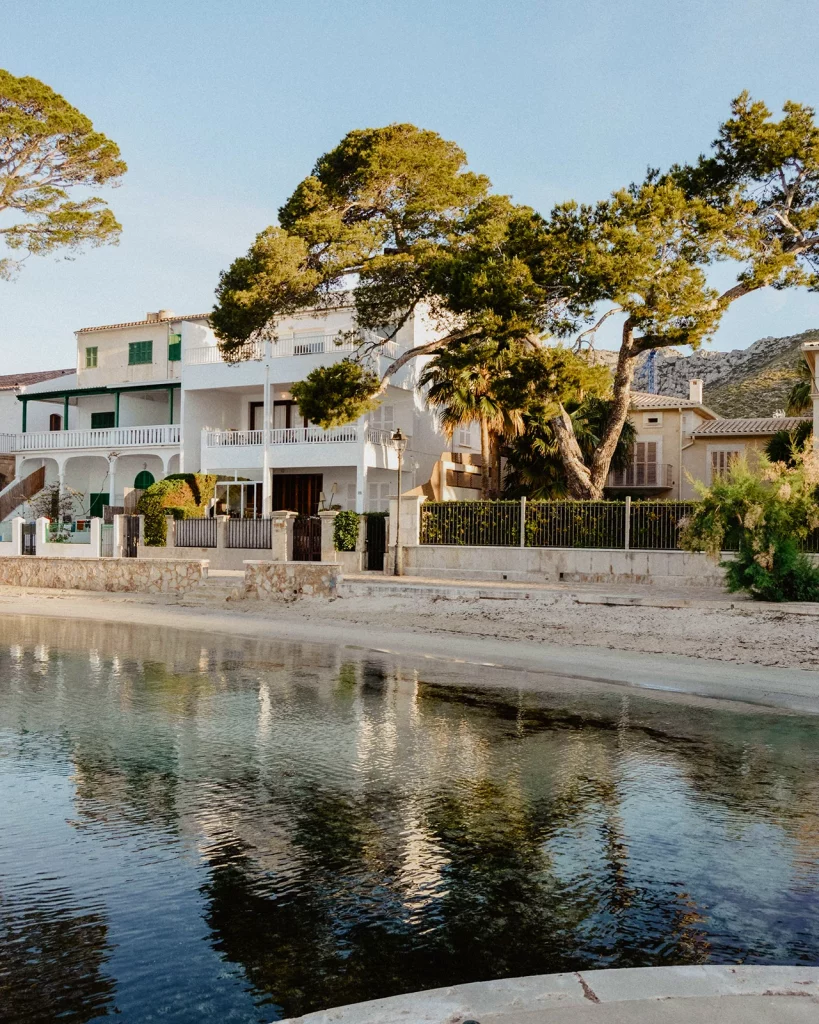 Port de Pollença in Mallorca for families and elegant northern stays