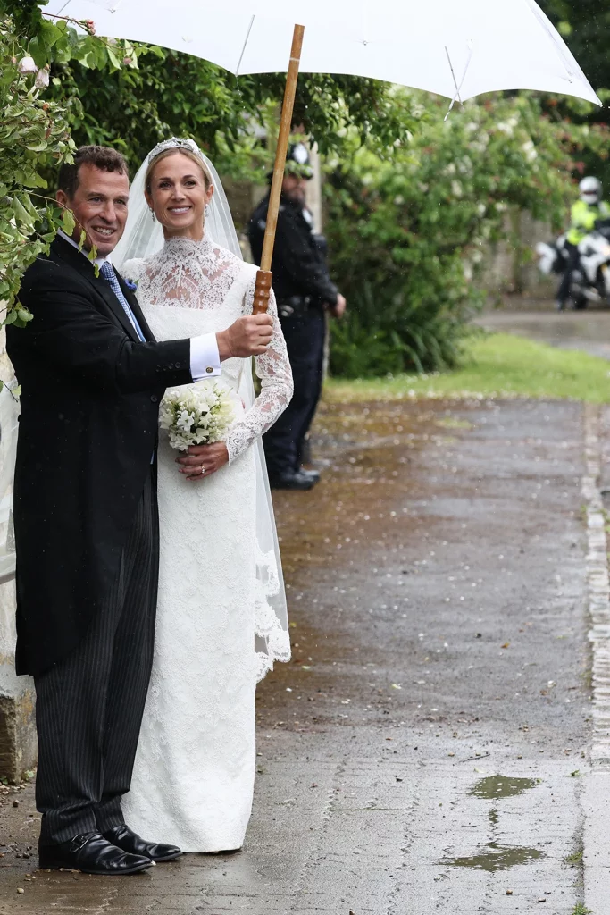 Peter Phillips and Harriet Sperling wedding in the Cotswolds photographed by Anfisa Polyushkevych