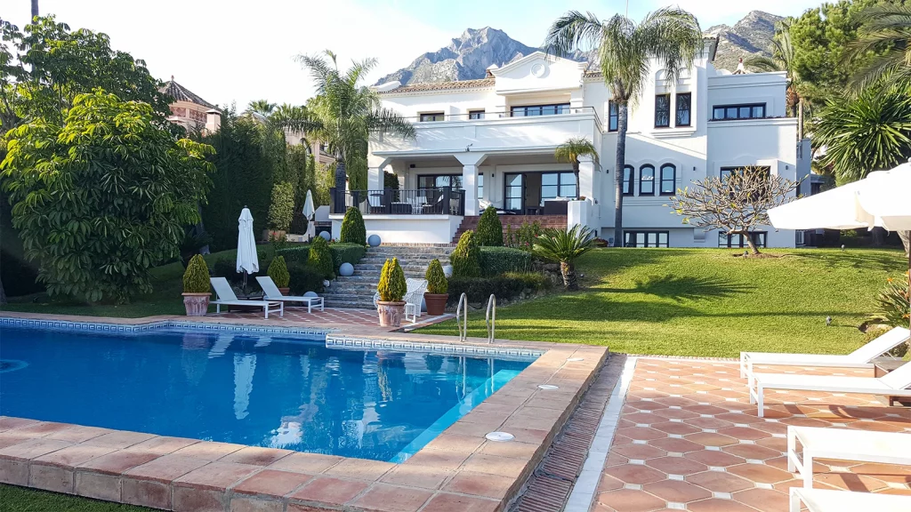 Sierra Blanca Marbella villa with pool and La Concha mountain views