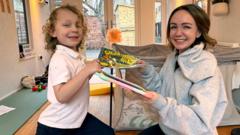 Under-5s should not be on screens for more than an hour a day, parents told in new government advice